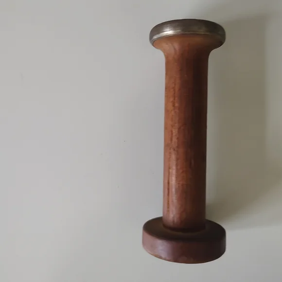 VTG Industrial Textile Mill Bobbin Primitive Decor - Picture 3 of 5